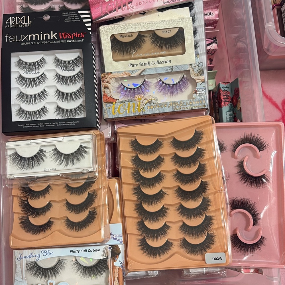Assorted Eyelash Collection - Picture 6 of 8